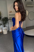 Load image into Gallery viewer, Stylish Mermaid Strapless Lace Up Long Satin Prom Dress With Split