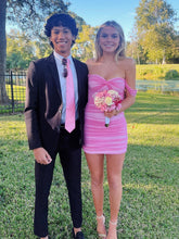 Load image into Gallery viewer, Stylish Sheath Off the Shoulder Pink Short Homecoming Dress with Ruched