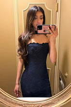 Load image into Gallery viewer, Chic Sheath Strapless Navy Blue Lace Party Dress with Scarf Slit
