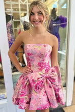 Load image into Gallery viewer, Stylish A Line Strapless Grey Blue Printed Short Homecoming Dress with Bowknot