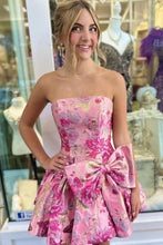 Load image into Gallery viewer, Stylish A Line Strapless Grey Blue Printed Short Homecoming Dress with Bowknot