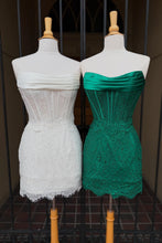 Load image into Gallery viewer, Trendy Corset Strapless Mini Homecoming Dress with Floral Lace Detail