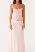 Load image into Gallery viewer, Trendy Mermaid Spaghetti Straps Light Pink Long Prom Dress with Lace