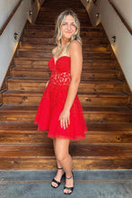 Load image into Gallery viewer, A-Line Strapless Lace Up Short Tulle Homecoming Dress with Appliques