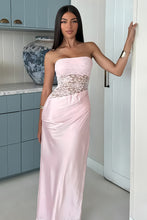 Load image into Gallery viewer, Stylish Sheath Strapless Pink Long Prom Dress with Lace