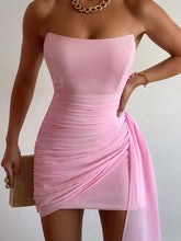 Load image into Gallery viewer, Attractive Sheath Strapless Yellow Short Homecoming Dress with Ruched