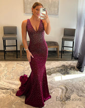 Load image into Gallery viewer, Mermaid Elegant V Neck Prom Dress With Beading