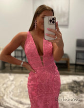 Load image into Gallery viewer, Sexy Mermaid V Neck Pink Prom Dress With Appliques