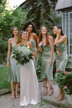 Load image into Gallery viewer, Simple Sheath Spaghetti Straps Green Tea Length Bridesmaid Dress