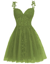 Load image into Gallery viewer, A-Line Spaghetti Straps Short Tulle Homecoming Dress With Appliques