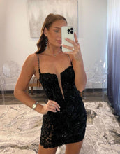 Load image into Gallery viewer, Black Spaghetti Straps Lace Up Short Glitter Homecoming Dress