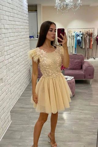 Champagne A-line Short Homecoming Dress WIth Beading Applique