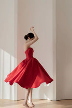 Load image into Gallery viewer, Elegant Red A-line Homecoming Dress With Pleat