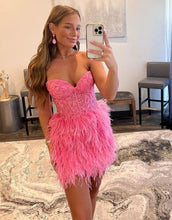 Load image into Gallery viewer, Fuchsha Sweetheart Lace Homecoming Dress With Feather