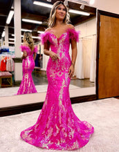 Load image into Gallery viewer, Gorgeous Mermaid Feather Off The Shoulder Prom Dress