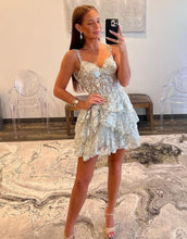 Load image into Gallery viewer, A-Line Glitter Off The Shoulder Tiered Short Homecoming Party Dress
