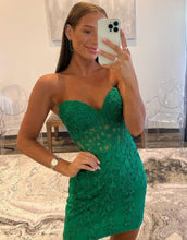 Load image into Gallery viewer, Green Sweetheart Corset Back Bodycon Lace Homecoming Dress