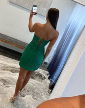 Load image into Gallery viewer, Green Sweetheart Corset Back Bodycon Lace Homecoming Dress