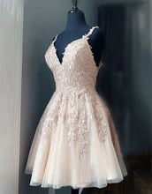 Load image into Gallery viewer, Lilac A-Line Spaghetti Straps Homecoming Dress With Appliques