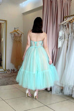 Load image into Gallery viewer, New Design A-line Tea Length Strapless Homecoming Dress