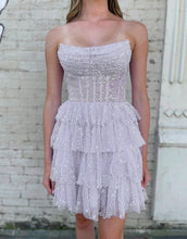 Load image into Gallery viewer, Pretty A-Line Strapless Short Tulle Tiered Homecoming Dress