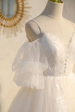 Load image into Gallery viewer, Pretty A-line Spaghetti Straps Homecoming Dress With Buttons And Applique