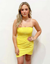 Load image into Gallery viewer, Simple Yellow Strapless Zipper Back Homecoming Dress