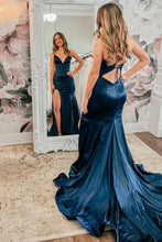 Load image into Gallery viewer, Mermaid Court Train Deep V-neck Prom Dress With Slit