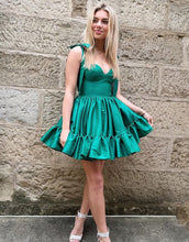 Load image into Gallery viewer, Green A-Line Tie Straps Short Satin Homecoming Dress