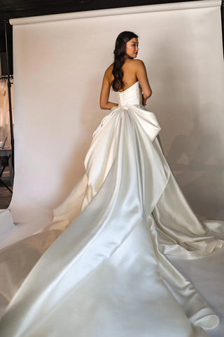 Elegant A Line Sweetheart White Long Bridal Dress with Sweep Train