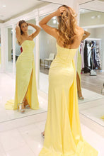 Load image into Gallery viewer, Stylish Mermaid Strapless Yellow Long Prom Dress with Split Front
