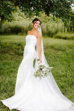 Load image into Gallery viewer, Beautiful A Line Strapless Mermaid White Long Bridal Dress with Button Up
