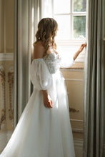Load image into Gallery viewer, Gorgeous A Line Sweetheart White Long Wedding Dress with Appliques

