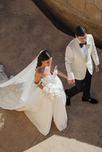 Load image into Gallery viewer, Gorgeous A Line Off the Shoulder White Long Wedding Dress with Appliques
