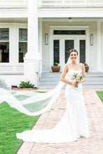 Load image into Gallery viewer, Classic Mermaid Square Neck White Wedding Dress with Open Back
