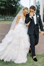 Load image into Gallery viewer, Stylish A Line Sweetheart White Tulle Long Wedding Dress with Ruffles
