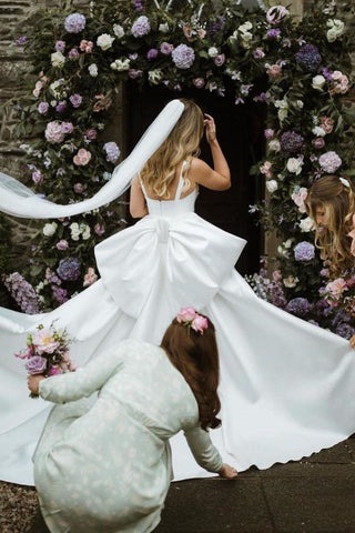 Beauty A Line Square Neck White Bridal Dress with Bowknot