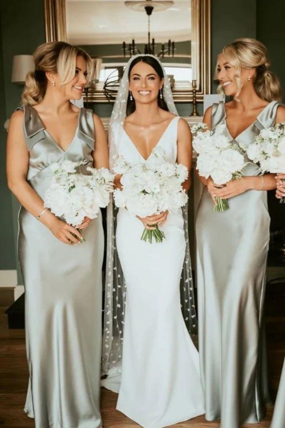 Luuvis Women Green Long Bridesmaid Dress Stylish A Line V Neck Bridal Party Dress with Bowknot Luuvis Women Green Long Bridesmaid Dress Stylish A Line V Neck Bridal Party Dress with Bowknot