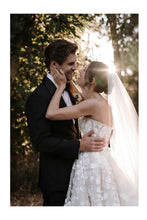 Load image into Gallery viewer, Gorgeous A Line Strapless White Tulle Long Wedding Dress with Appliques
