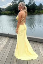 Load image into Gallery viewer, Trendy Mermaid Spaghetti Straps Green Corset Prom Dress with Split Front
