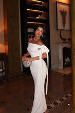 Load image into Gallery viewer, Elegant Mermaid Off the Shoulder White Long Party Dress with Bowknot
