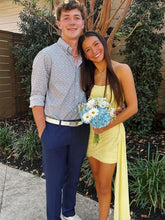 Load image into Gallery viewer, Attractive Sheath Strapless Yellow Short Homecoming Dress with Ruched
