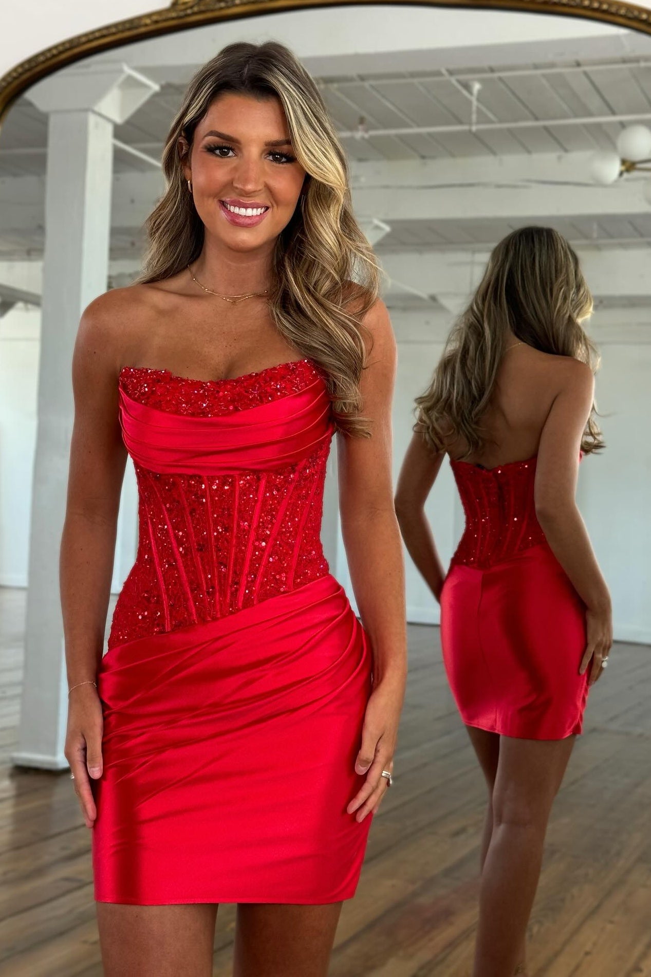 Attractive Sheath Strapless Red Corset Homecoming Dress with Appliques