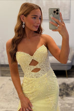 Load image into Gallery viewer, Beautiful Mermaid Sweetheart Yellow Lace Long Prom Dress with Keyhole