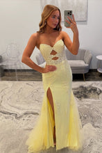 Load image into Gallery viewer, Beautiful Mermaid Sweetheart Yellow Lace Long Prom Dress with Keyhole
