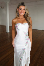 Load image into Gallery viewer, Bling Mermaid Sweetheart White Long Prom Dress with Beading