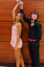 Load image into Gallery viewer, Bling Sheath Strapless Pink Sequins Short Homecoming Dress with Ruffles
