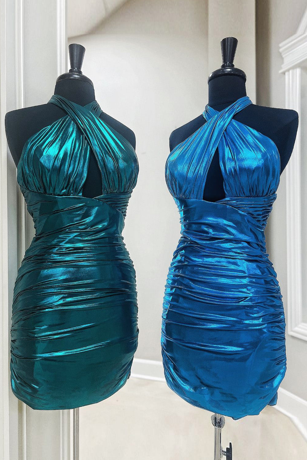 Luuvis Woman Bodycon Halter Neck Open Back Short Tight Metallic