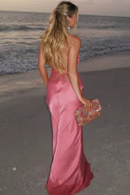 Load image into Gallery viewer, Charming Mermaid Halter Neck Candy Pink Long Prom Dress with Lace