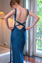 Load image into Gallery viewer, Charming Mermaid V Neck Blue Long Prom Dress with Open Back